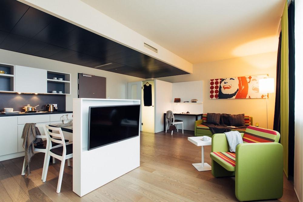 Harry'S Home Dornbirn Hotel & Apartments Bagian luar foto