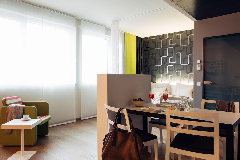 Harry'S Home Dornbirn Hotel & Apartments Bagian luar foto